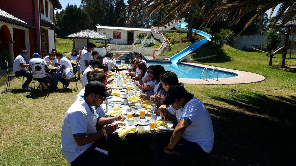 Hosteria San Carlos Tababela Bagian luar foto