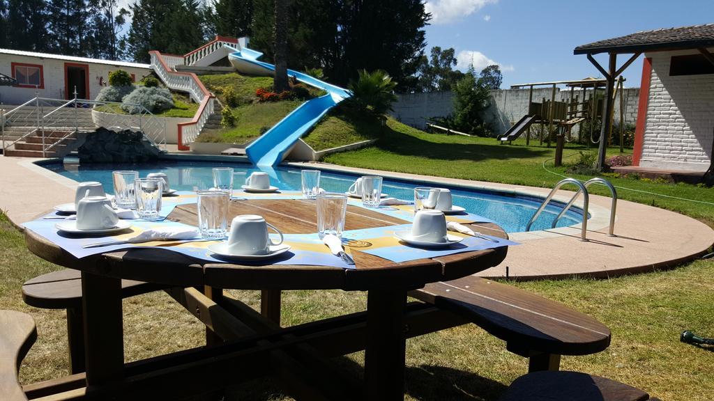 Hosteria San Carlos Tababela Bagian luar foto