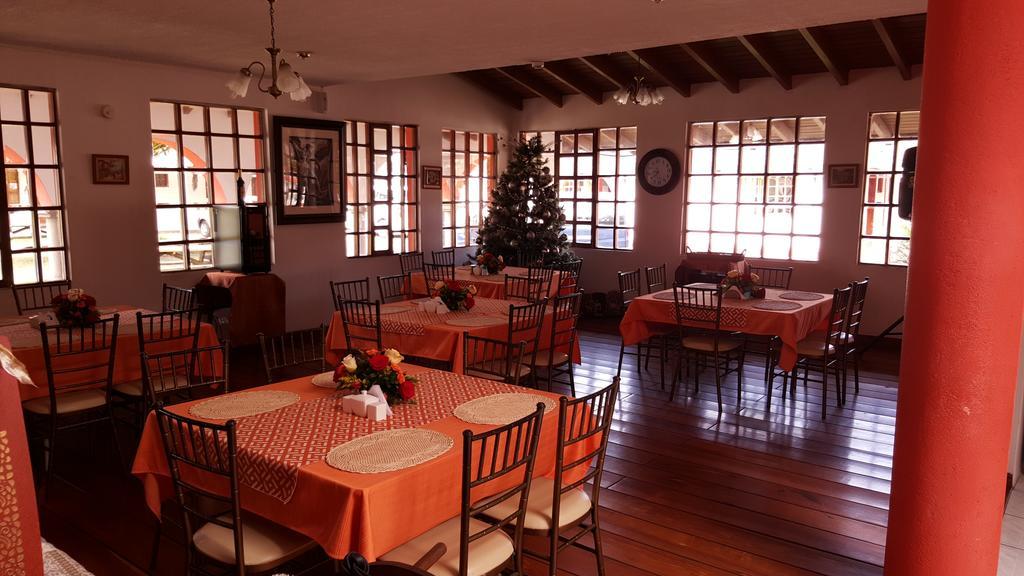 Hosteria San Carlos Tababela Bagian luar foto