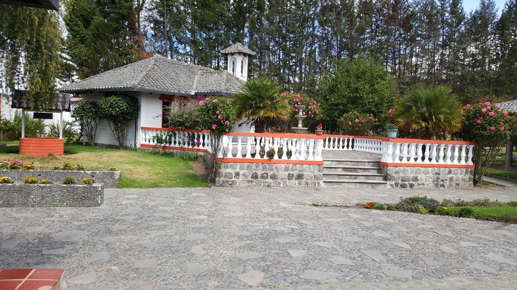 Hosteria San Carlos Tababela Bagian luar foto