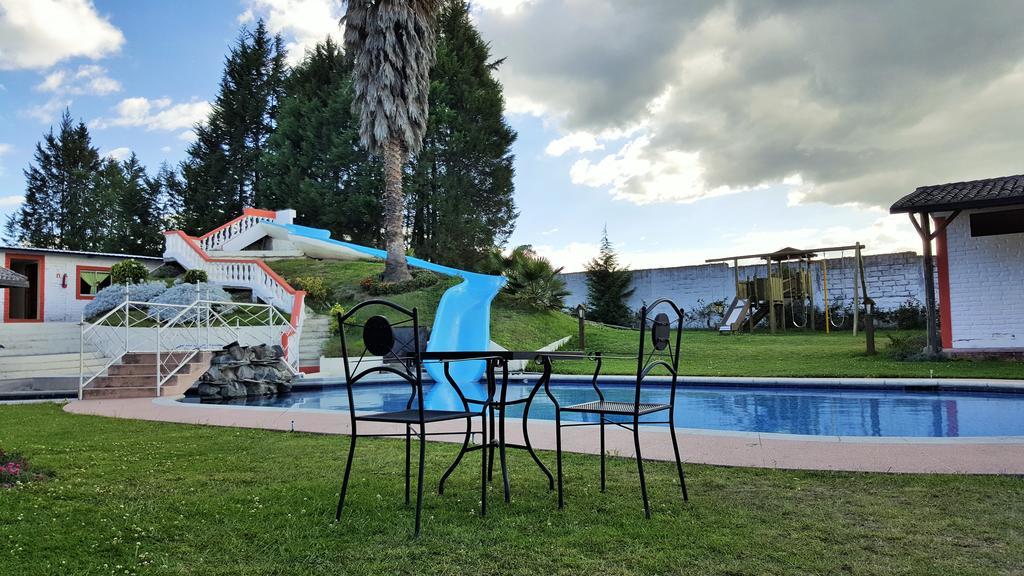 Hosteria San Carlos Tababela Bagian luar foto