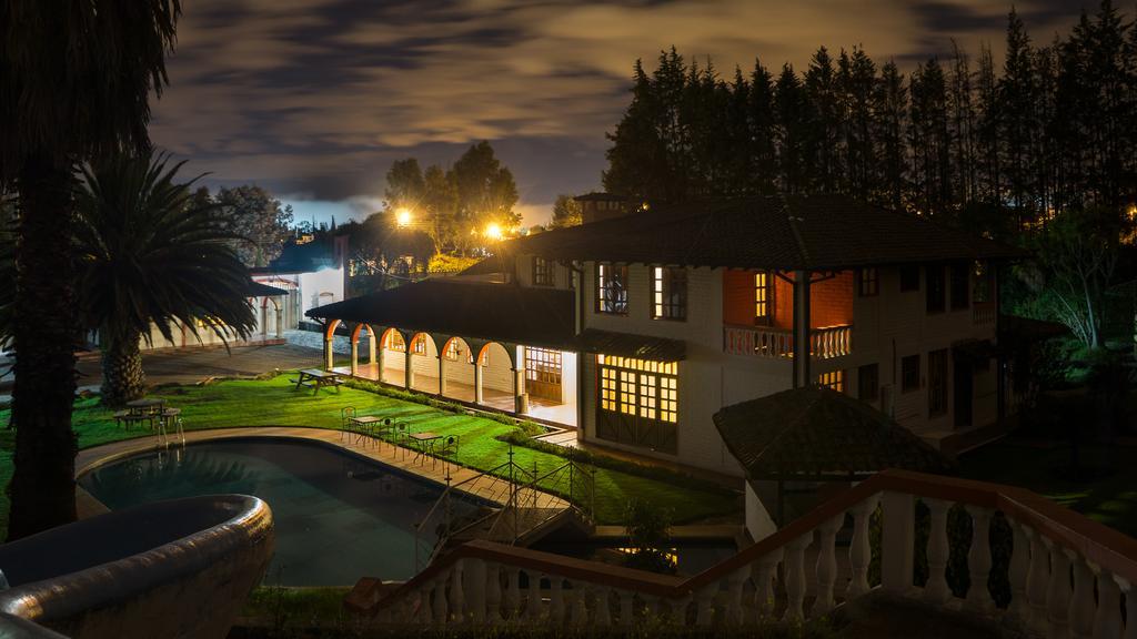 Hosteria San Carlos Tababela Bagian luar foto
