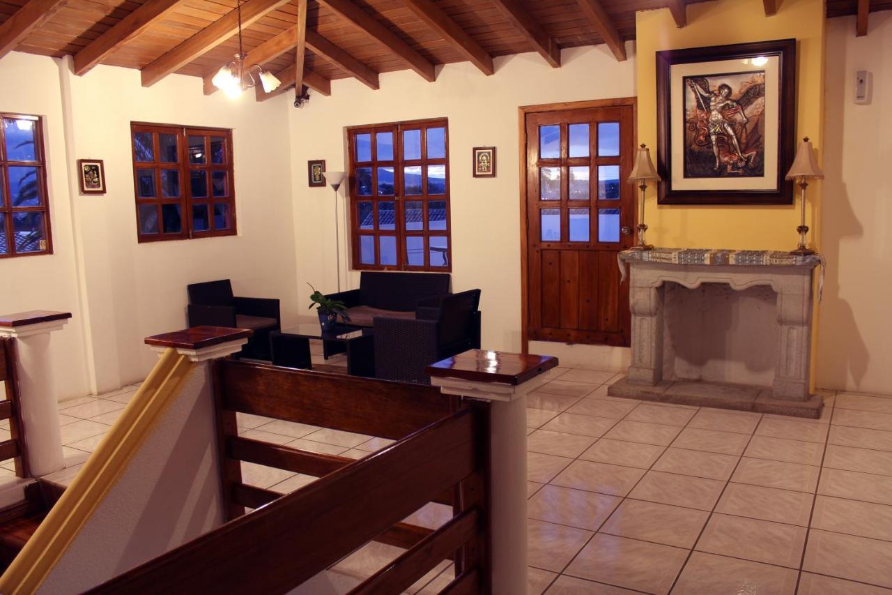 Hosteria San Carlos Tababela Bagian luar foto