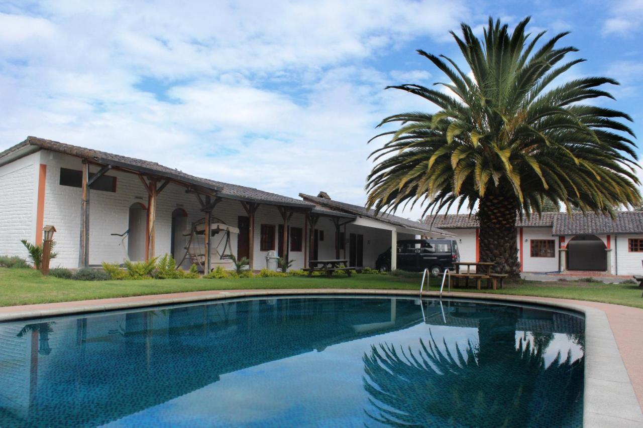Hosteria San Carlos Tababela Bagian luar foto