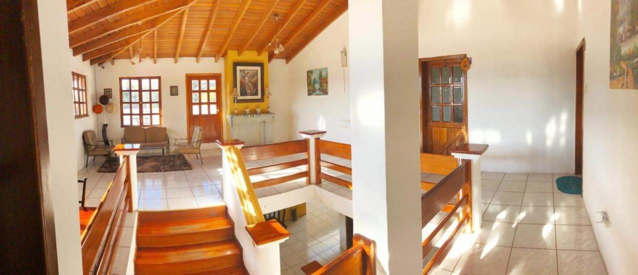 Hosteria San Carlos Tababela Bagian luar foto